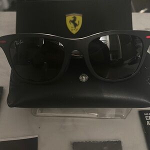 Ferrari Black VR Glasses